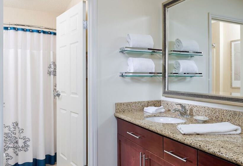 Люкс, Residence Inn Madison East