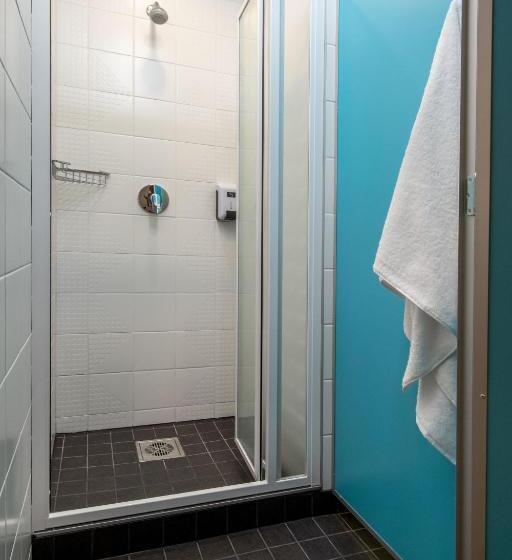 تختخواب در اتاق مشترک, Capsule Hostels Tallinn