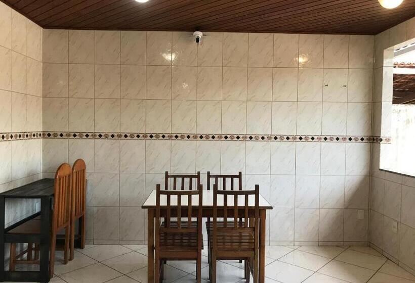 스위트, Regi House Hostel