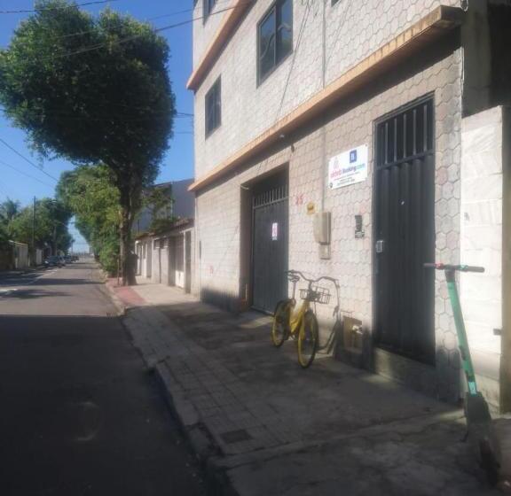 اتاق استاندارد چهار تخته, Regi House Hostel