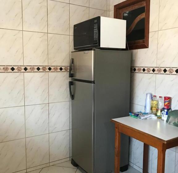 اتاق استاندارد چهار تخته, Regi House Hostel
