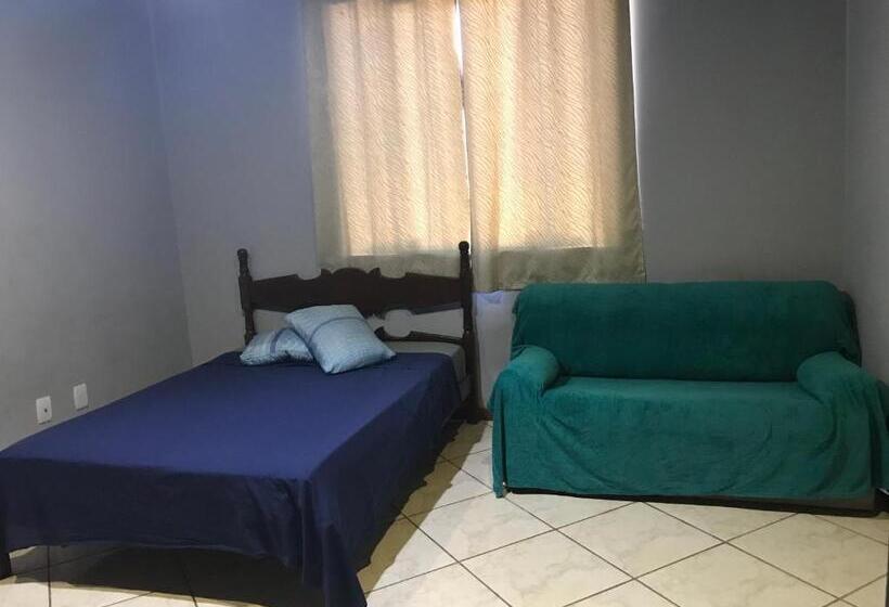 스위트, Regi House Hostel