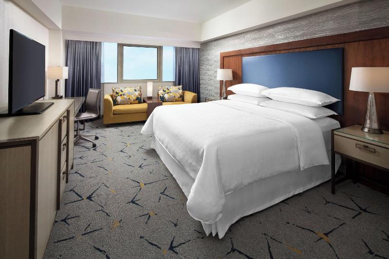 Номер Deluxe Кровать Кинг, Sheraton Gateway Los Angeles