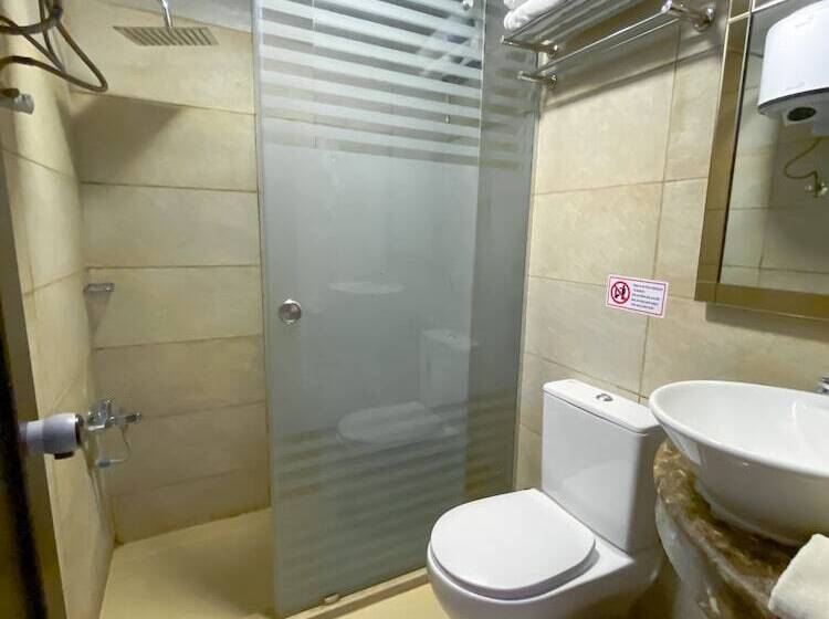 اتاق لوکس, Pyramids Heaven Inn
