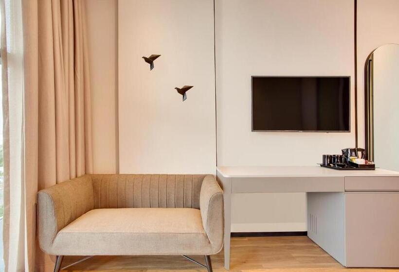 اتاق سوپریور با چشم‌انداز, Lemon Tree Hotel, Jumeirah Dubai