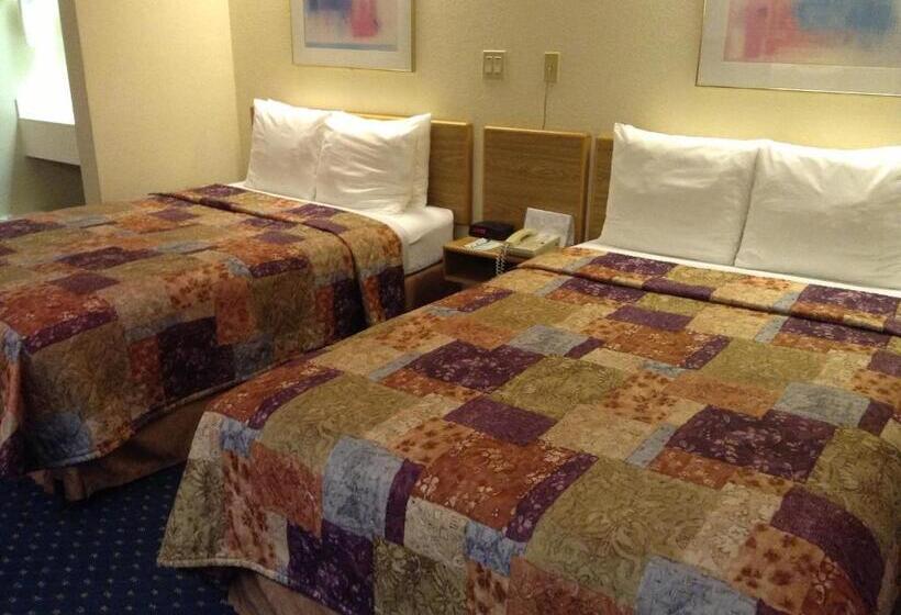 Номер Стандарт 2 Двуспальные Кровати, Econo Lodge Denver International Airport