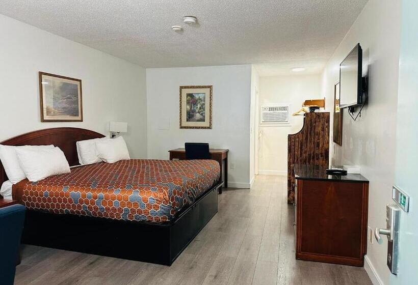 Стандартный Номер Кровать Кинг, Hampton Motor Inn