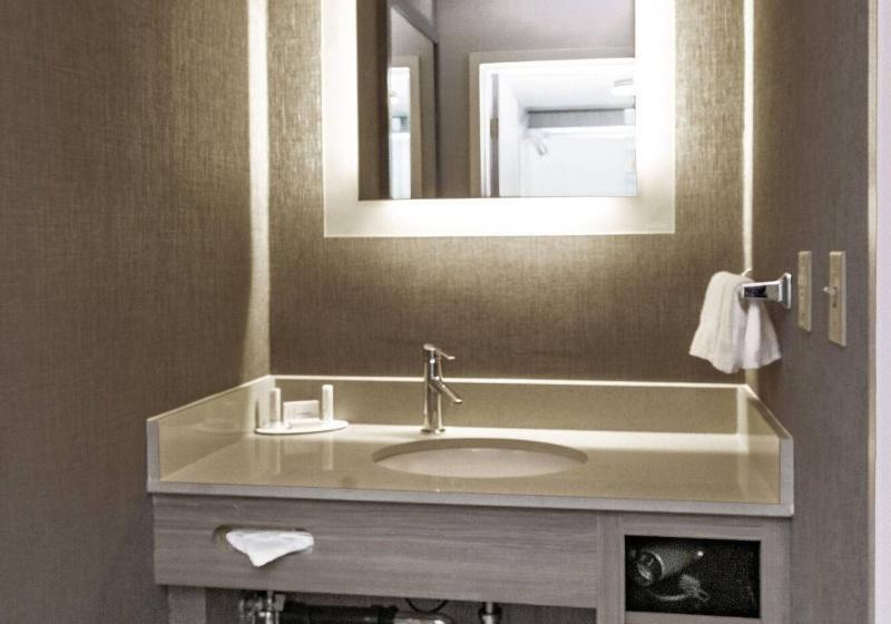 Люкс Кровать Кинг, Springhill Suites Anchorage Midtown