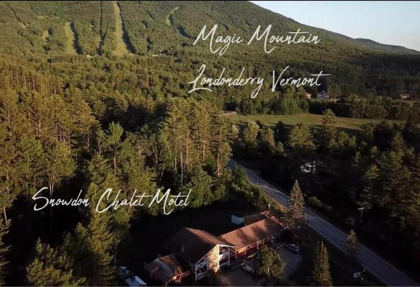 キングサイズベッドのクラシックルーム, Snowdon Chalet Motel