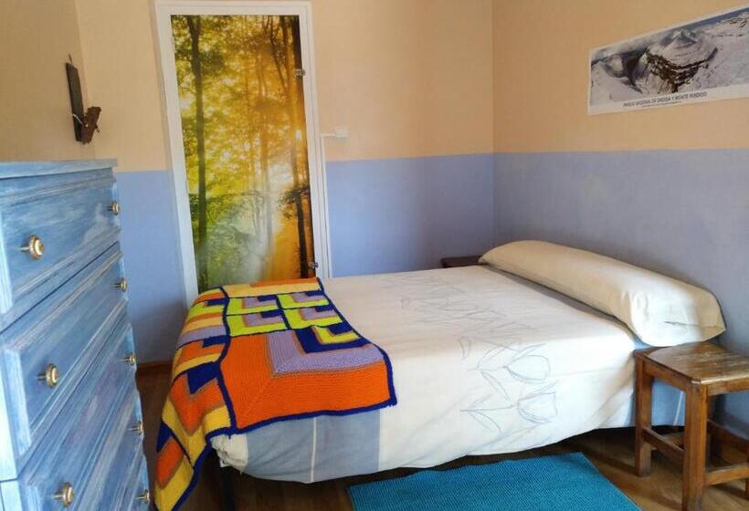 Семейный Номер, Albergue El último Bucardo