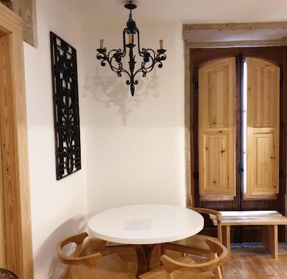 اتاق خانوادگی, Casa Da Baixa Downtown House