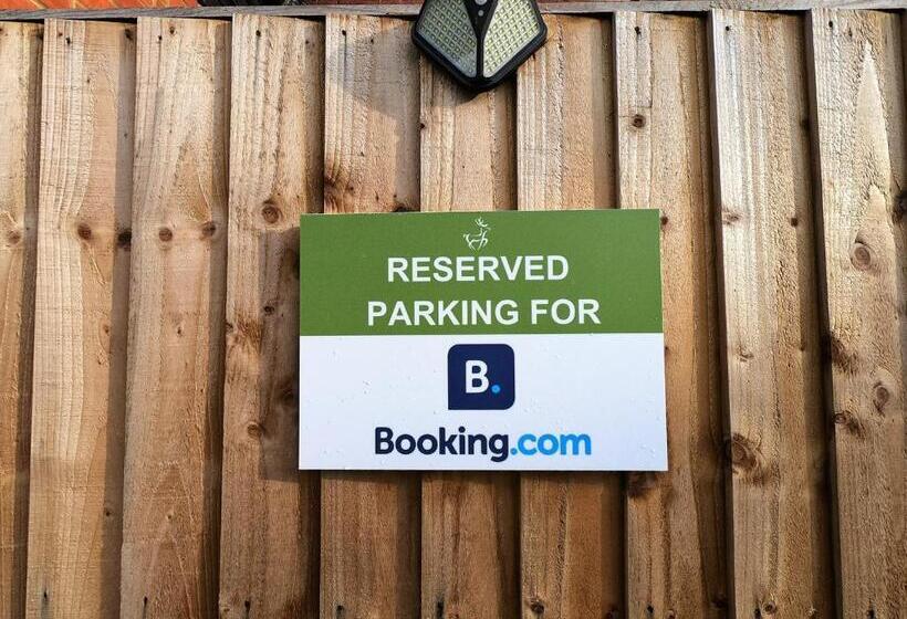 Студия Deluxe, Ricky Road Guest House   Wizard Studio Room Available To Book Now