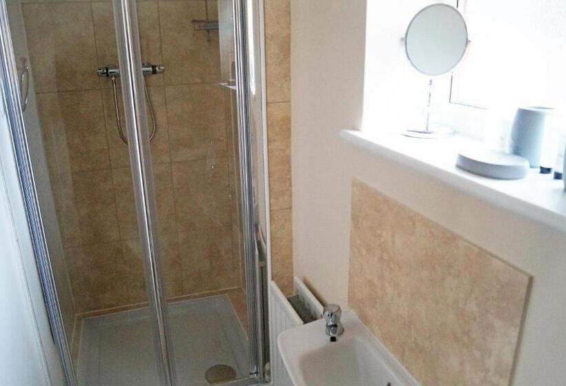 Номер Deluxe Тематический, Ricky Road Guest House   Wizard Studio Room Available To Book Now