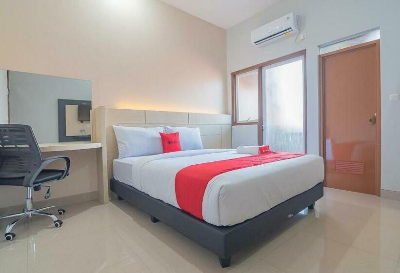 Номер Стандарт, Reddoorz Plus Near Taman Budaya Samarinda