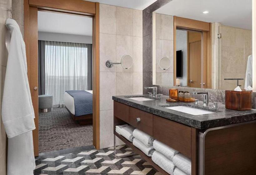 Büyük Çift Kişilik Yataklı Süit, The Joseph, A Luxury Collection Hotel, Nashville