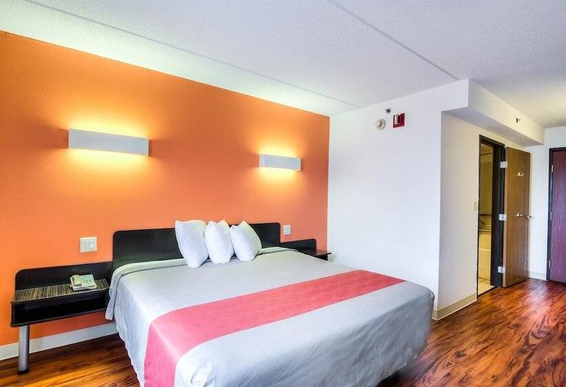 スイート, Motel 6 Lansing, Il  Chicago South