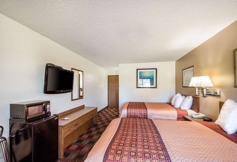 Номер Стандарт 2 Двуспальные Кровати, Americas Best Value Inn & Suites Harrisonville