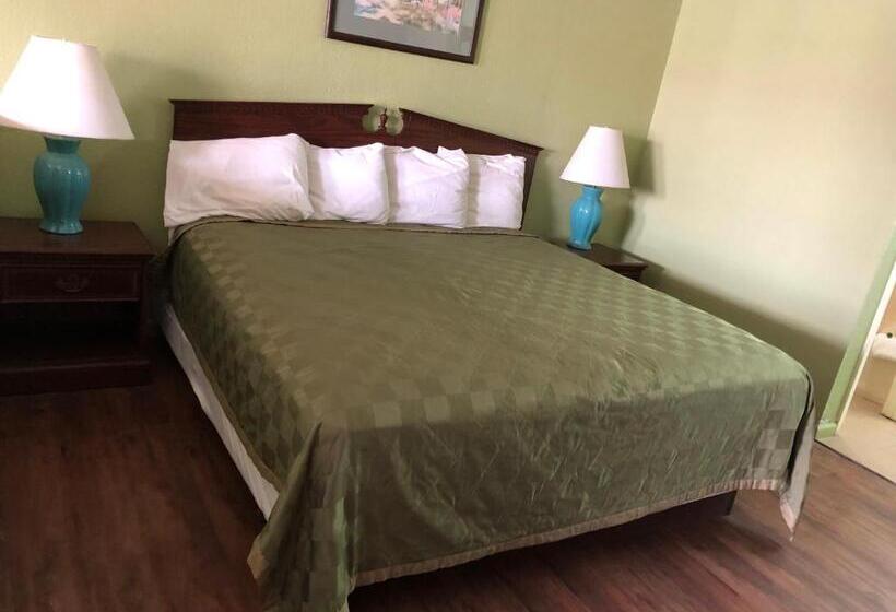 シングルデラックスルーム, Lone Star Inn