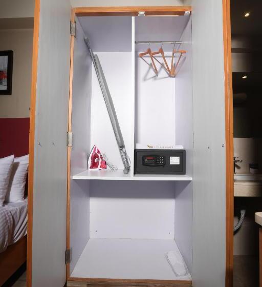 Номер Deluxe, Cliffton