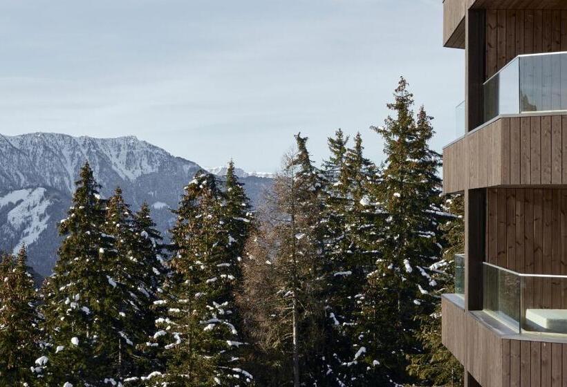 デラックススイート, Forestis Dolomites