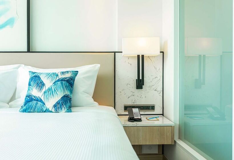 اتاق استاندارد با تخت دوبل, Hilton Garden Inn Phuket, Thailand