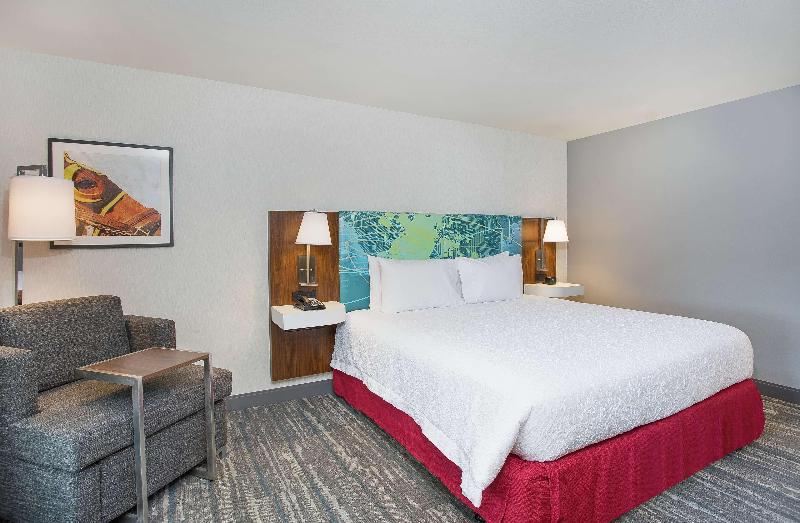 스탠다드 룸 킹사이즈 침대, Hampton Inn Simpsonville