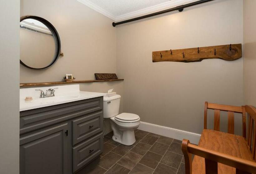 Номер Стандарт Вид на Озеро, The Lodge At Pleasant Point