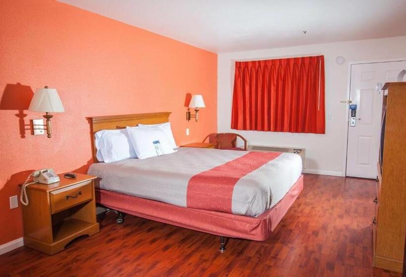 장애인을 위한 스탠다드 룸, Motel 6santa Nella, Ca  Los Banos