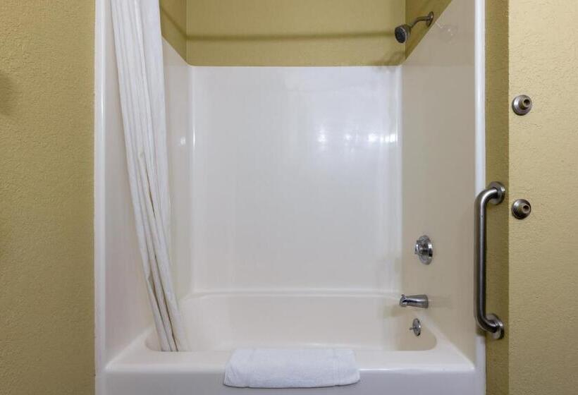 Люкс Повышенной Комфортности, Super 8 By Wyndham Nixa/springfield Area