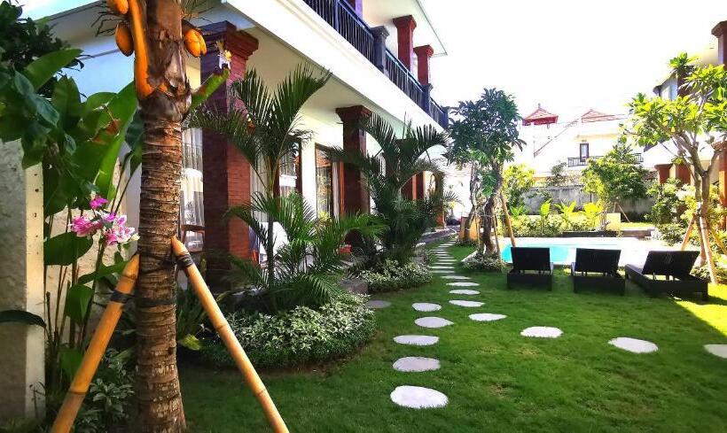 Номер Deluxe Кровать Кинг, Santi Homestay