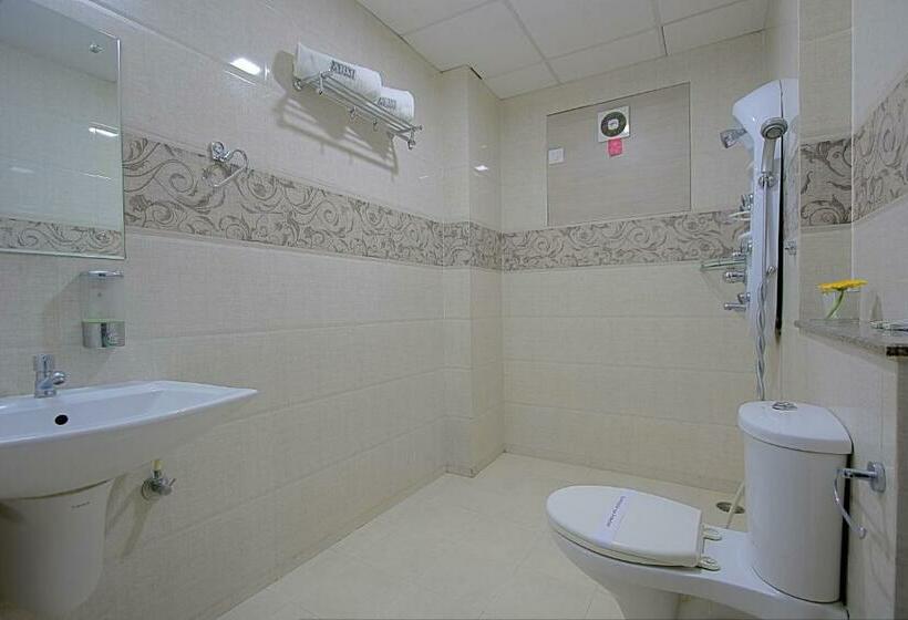 家庭工作室, Abm Express Inn