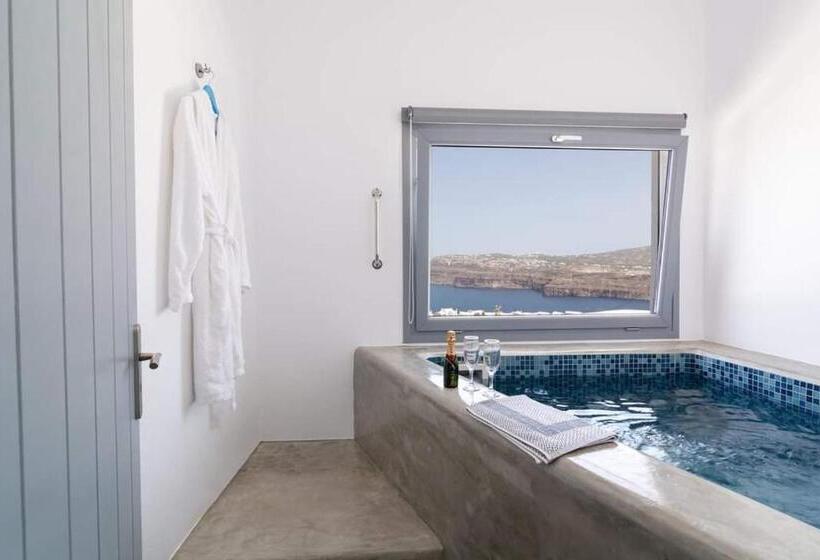 سوییت لوکس, Pancratium Villas & Suites