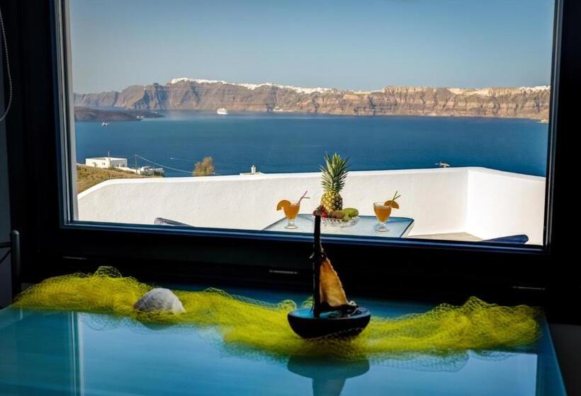 سوییت لوکس, Pancratium Villas & Suites