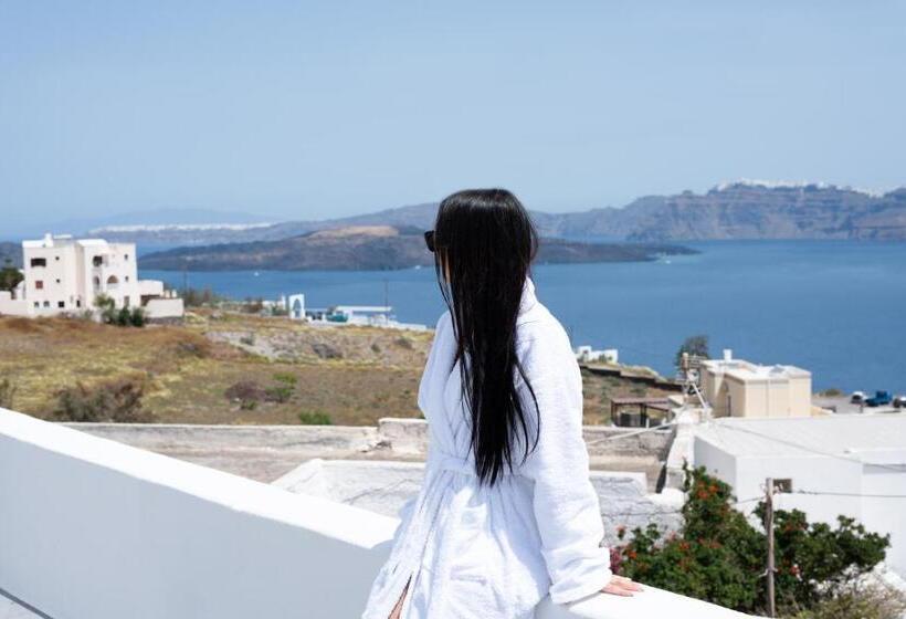 اتاق لوکس با بالکن و چشم‌انداز دریا, Pancratium Villas & Suites