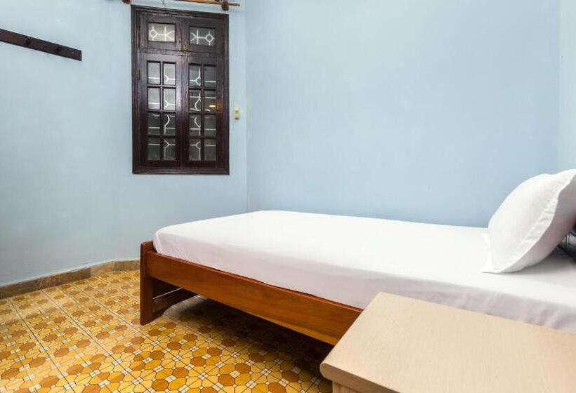 اتاق استاندارد یک نفره, Chikoo Homestay Spot On