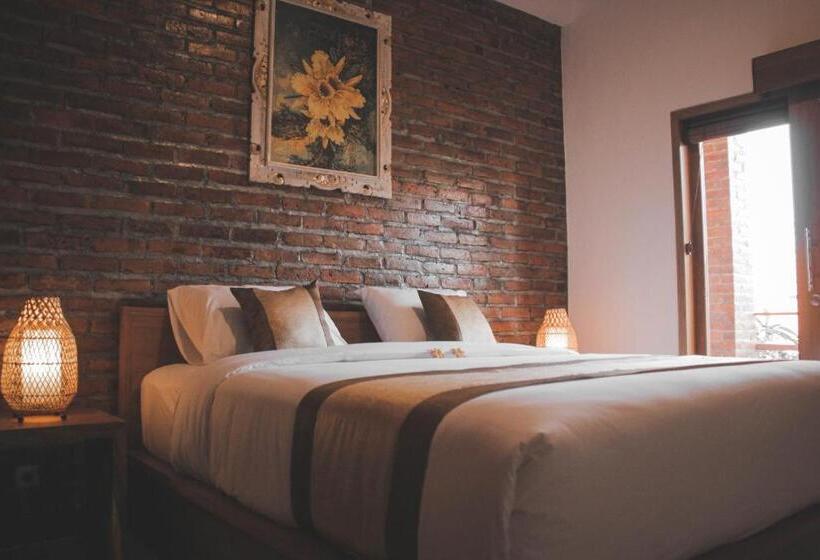 اتاق لوکس با تخت بزرگ, Govardan Home Stay