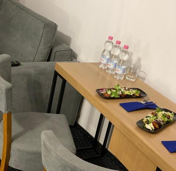 스탠다드 룸 킹사이즈 침대, Grofa Apartments