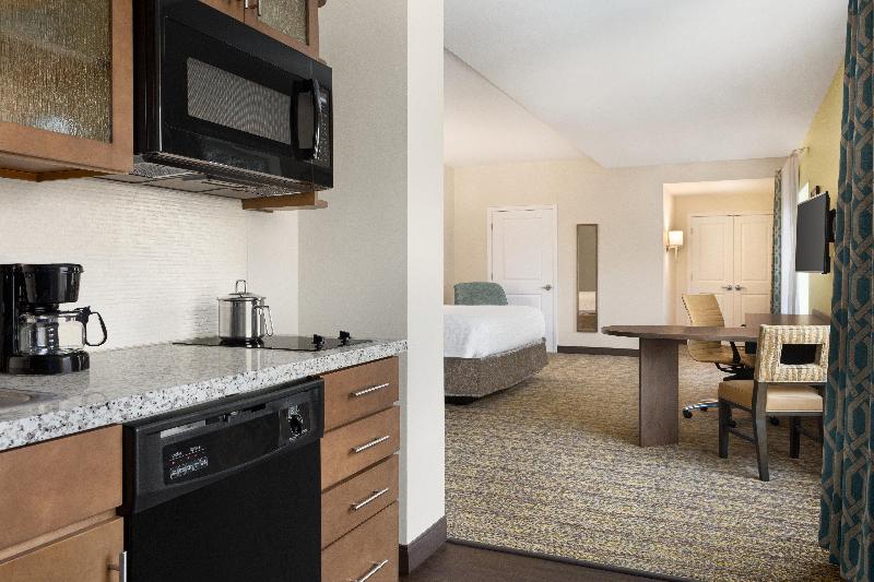 带大床的标准工作室, Candlewood Suites   Safety Harbor, An Ihg