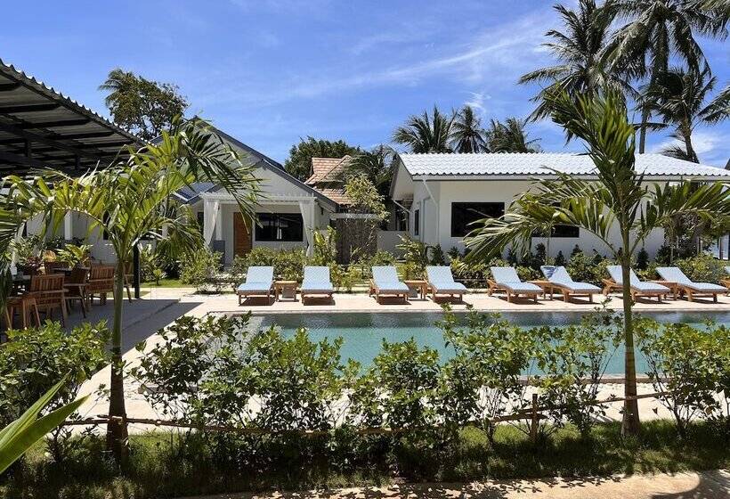 Номер Deluxe Вид на Бассейн, Pearl Of Samui Resort
