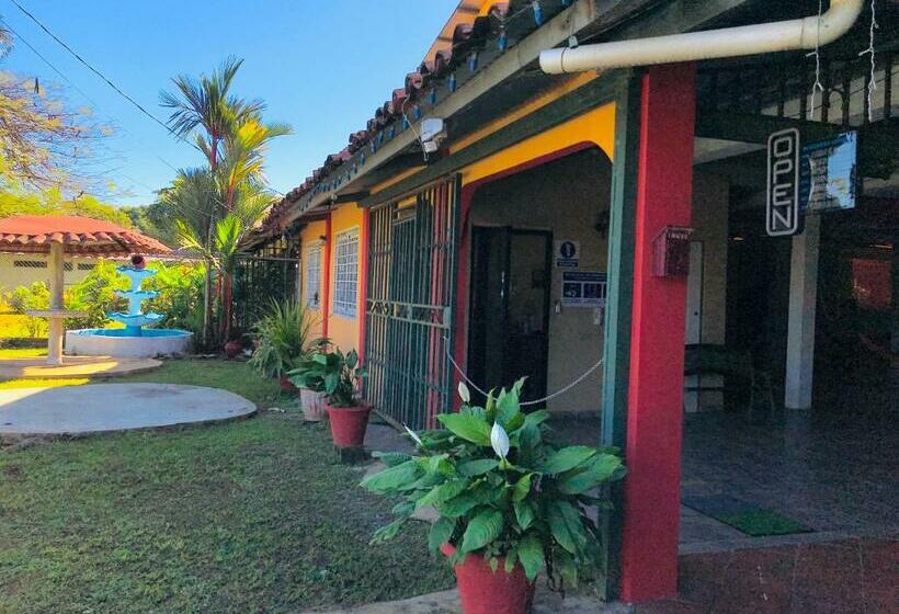 标准间, Black Lion Inn