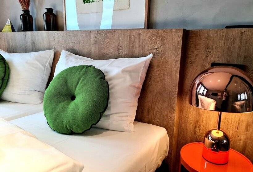 标准间, Koncept Hotel International