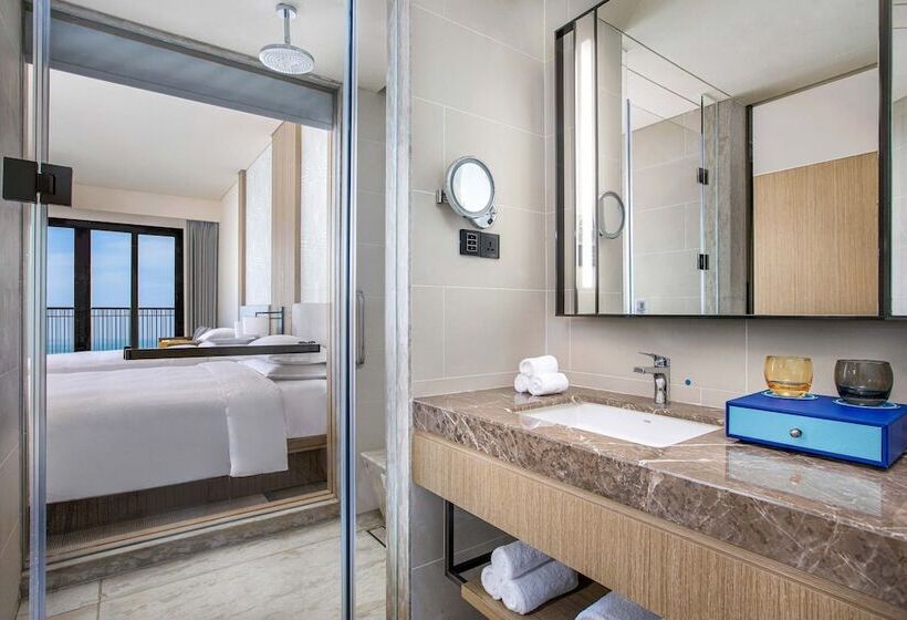 스탠다드 룸 더블 침대 바다 전망, Four Points By Sheraton Wuchuan, Loong Bay