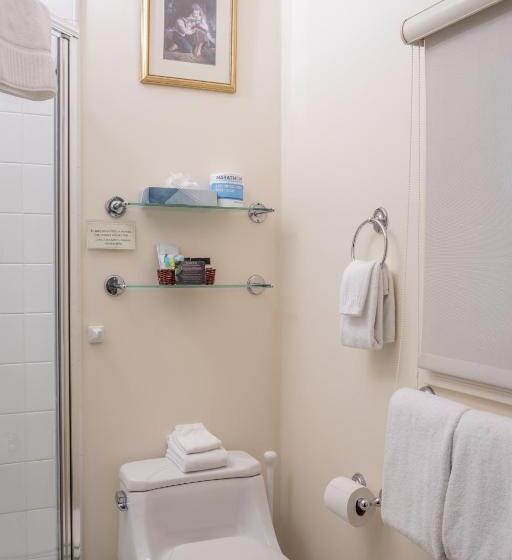 StandaardKamer, Washington Square Inn