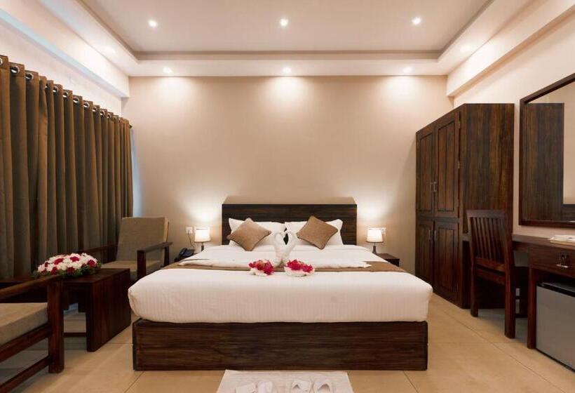 اتاق لوکس با بالکن, Pleasant Hill Resort