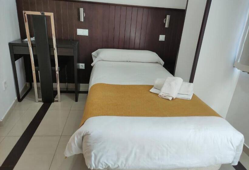 Номер Стандарт Индивидуальный, Hostal Doña Isabel