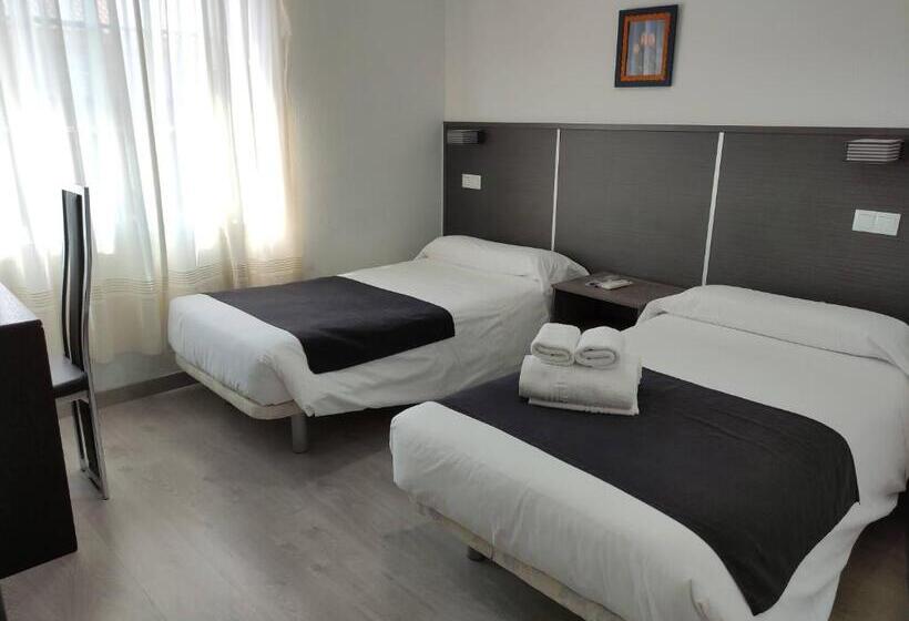 Номер Стандарт, Hostal Doña Isabel