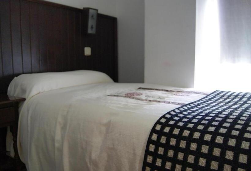 Номер Стандарт Индивидуальный, Hostal Doña Isabel