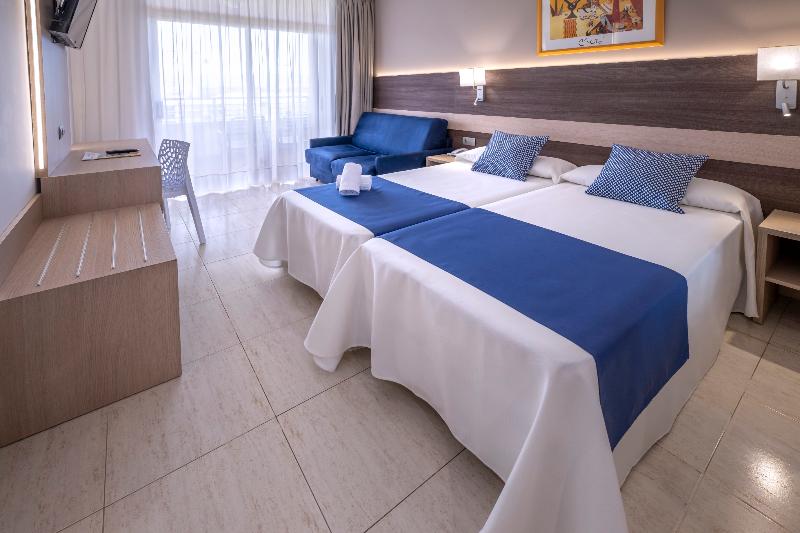 Quarto Triplo Standart, 4r Gran Regina