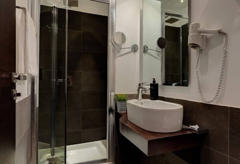 Номер Стандарт, Rinascimento   Gruppo Trevi Hotels