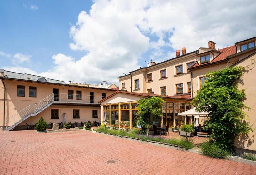 Люкс, Magistr Vsetín